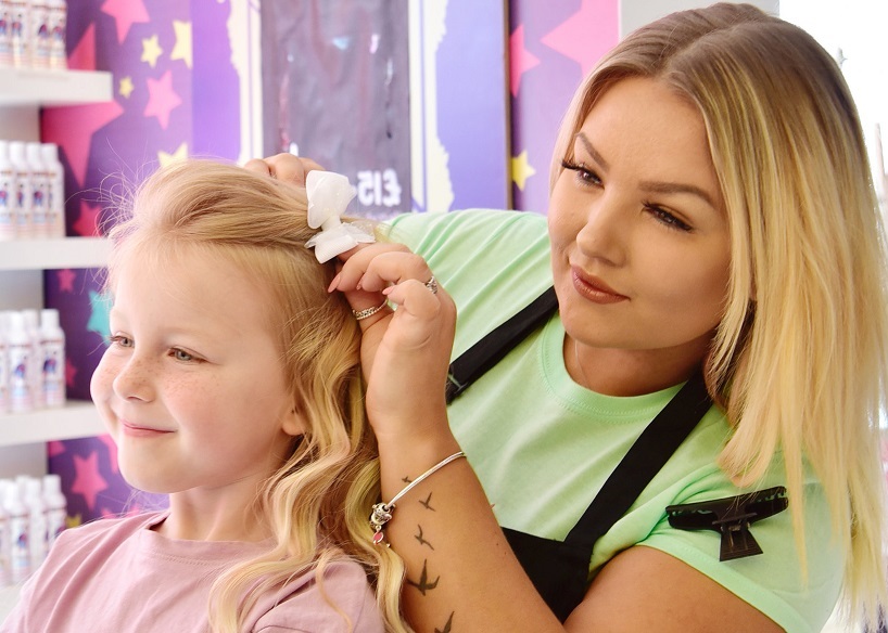 Benefits Of First Haircut For Kids At The Salon